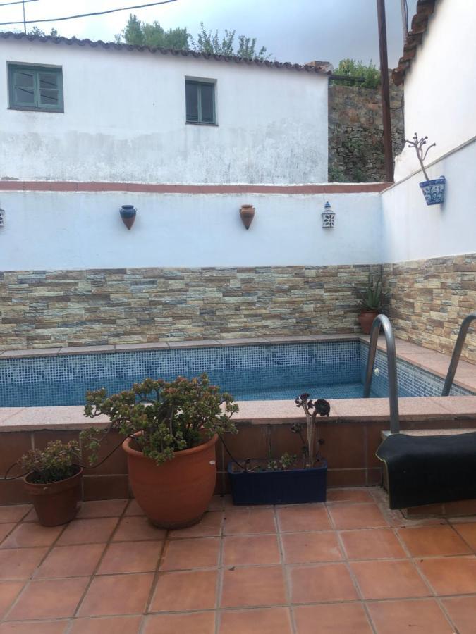 Acogedora Casa De Pueblo Con Piscina Villa Fuenteheridos Exterior photo